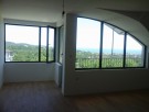 ПРОДАДЕН!Тристаен апартамент в м-т Траката с Морска и Горска гледка 